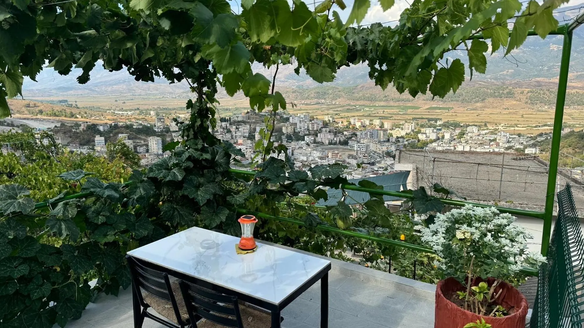 Panoramic View Guest House Gjirokastër Albanië